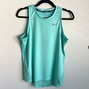 \Nike\• Dri-Fit Running Sleeveless Top